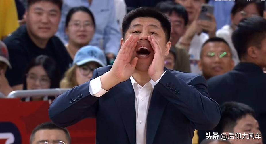 熊猫体育-篮球夜战:胶东天虎队强势反弹剑门霹雳队,主帅临场妙招定海神针仍在的简单介绍