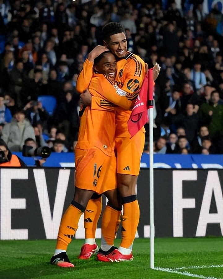 PANDA-姆巴佩回归赛场，关键助攻首场状态亮眼，美国队观众沸腾！的简单介绍