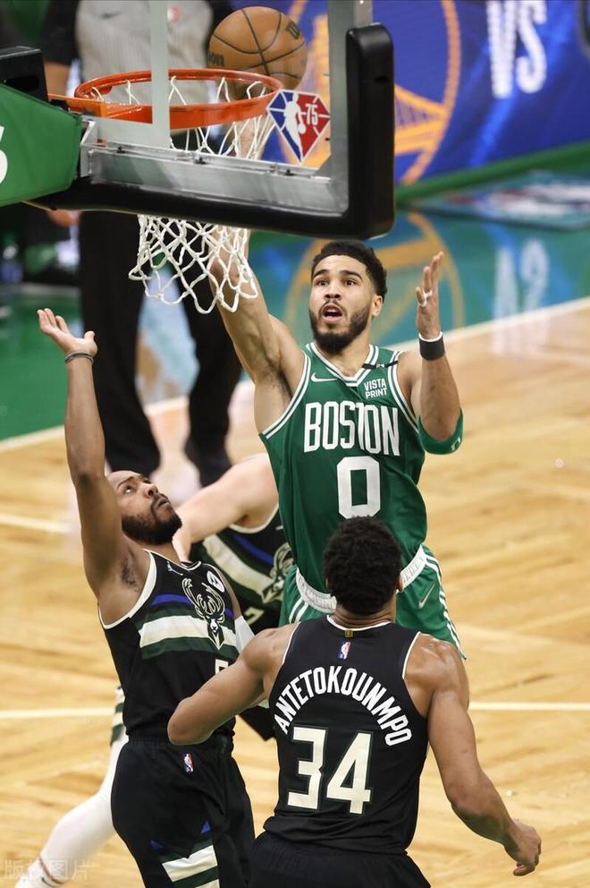 熊猫体育-塔图姆巅峰对决，字母哥与80激战拜仁分钟，高光表现胜负难料！的简单介绍